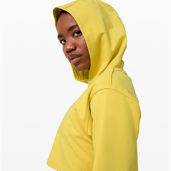 All your crop hoodies - Picture 4 of 5